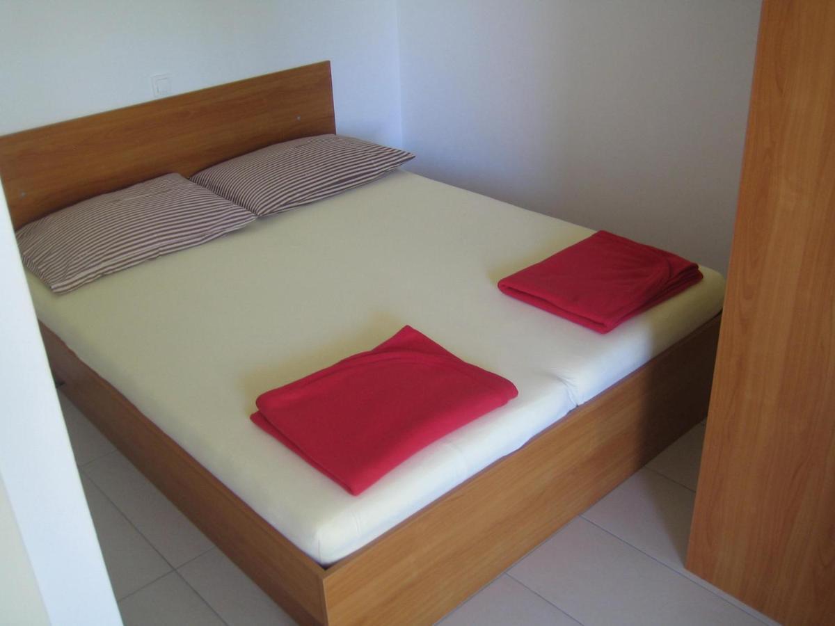 Iva Apartments Novigrad  Exterior photo